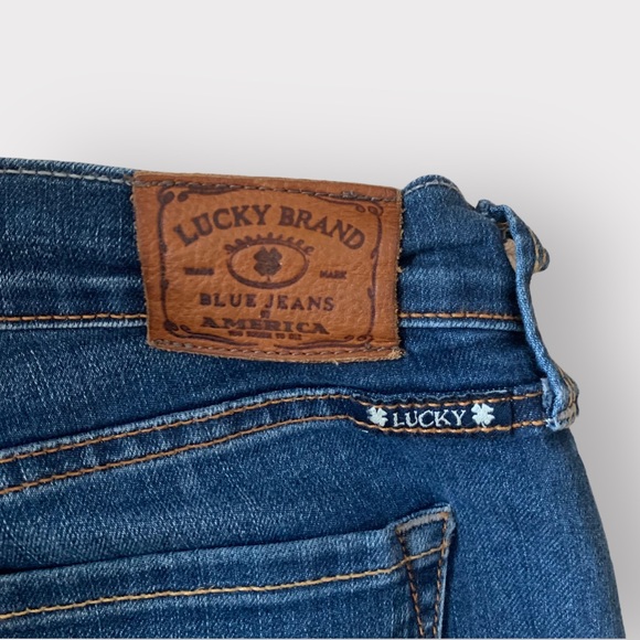 Lucky Brand dark wash Sophia bootcut flare jeans size 10 (27”) x 30” - Picture 7 of 10